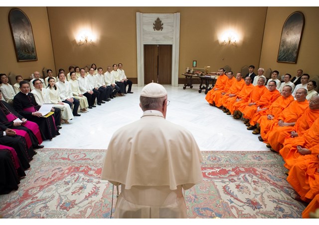 教宗接見不同宗教代表：宗教領袖應當宣導相遇文化