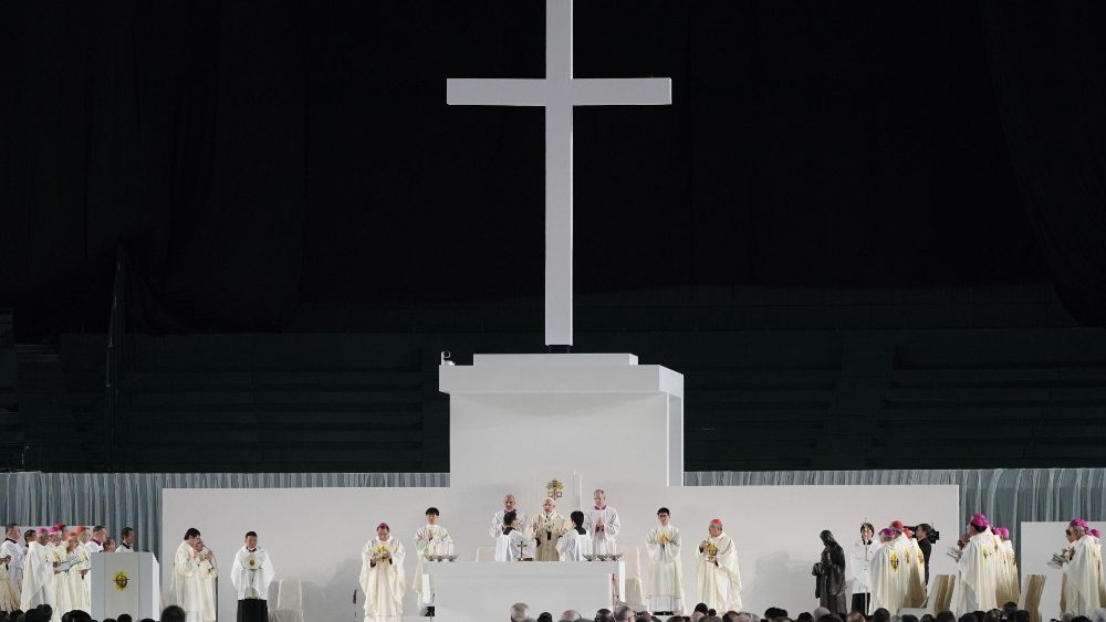 教宗東京主持彌撒：耶穌生命的福音催逼我們成為「戰地醫院」